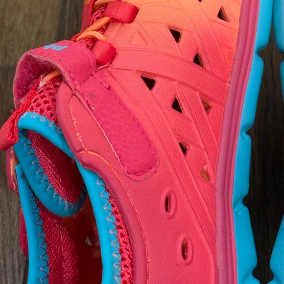 Stride Rite Made 2 Play Phibian Water Shoes, Velcro Closure Sz 4 Ombre EUC - Picture 9 of 12